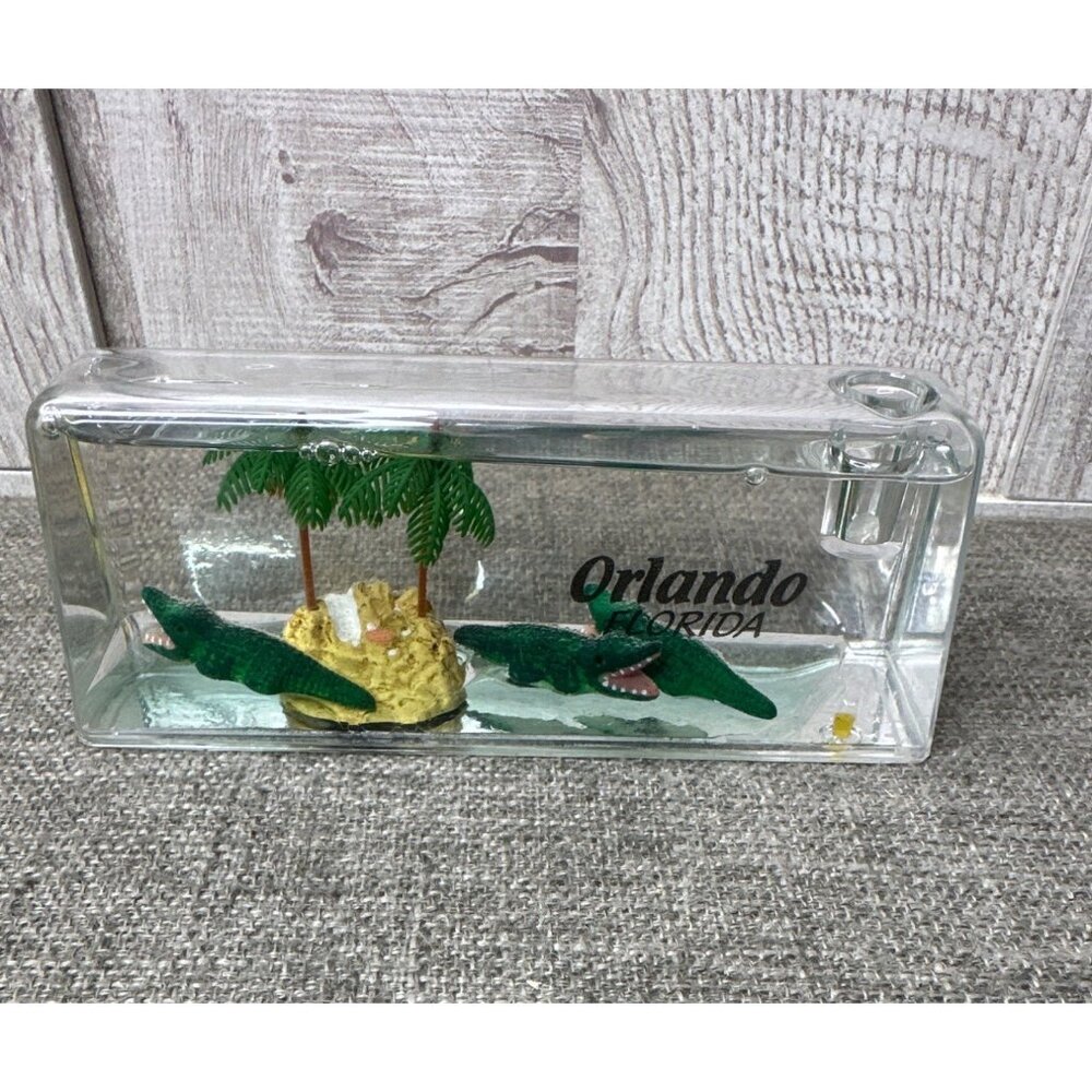 Vintage Orlando Florida Alligator Souvenir Liquid Motion Paperweight Pen Holder